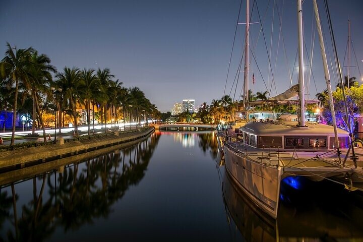 SUV Transportation To And From Fort Lauderdale Airports, Cruise Ports & Hotels - thumb 1