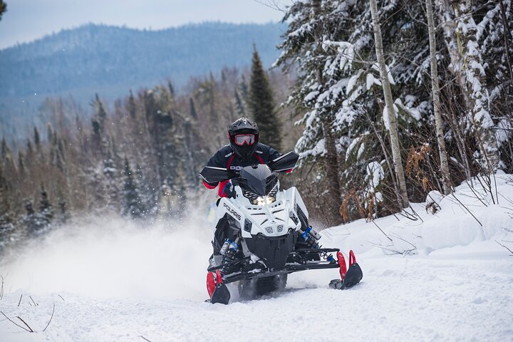 Indy 650 Snowmobile Rental - thumb 1