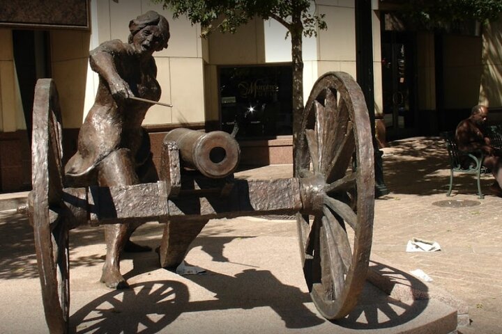 Austin Scavenger Hunt: Birds, Bats, BBQ And Bass - thumb 1