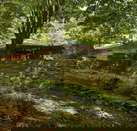Fallingwater and Kentuck Knob - Two Visions of Frank Lloyd Wright - Accommodation Houston