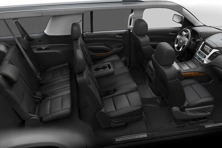 4-6 Pax Suburban. Between IAH/HOU Airport To Houston Metro Area